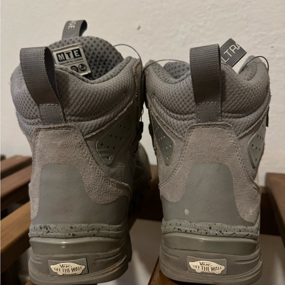 Vans - Unisex Ultra Range EXO Hi Gore MTE-3 Shoes - Picture 8 of 9